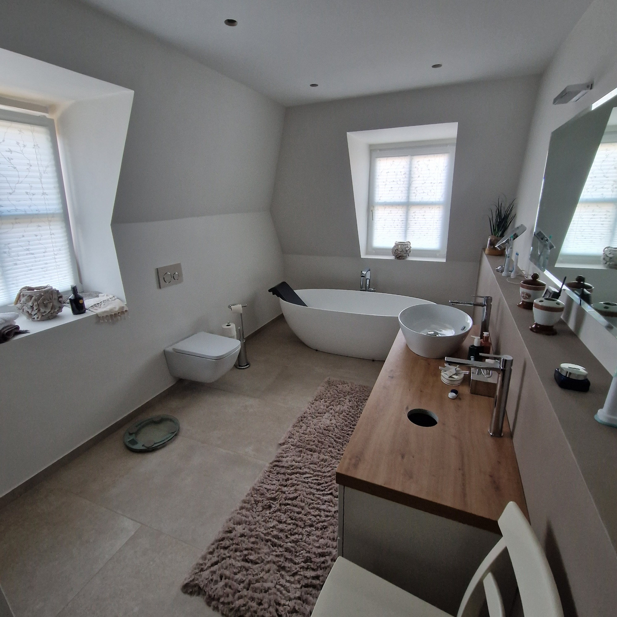 Vollbad mit freistehender Badewanne Badsanierung